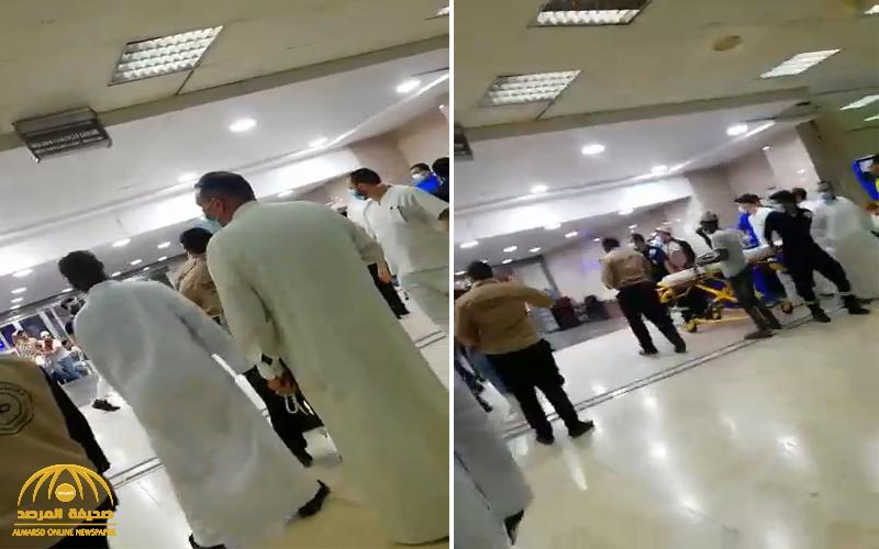 وسط صراخ وفوضى شديدة.. شاهد: مضاربة عنيفة داخل مستشفى بالكويت