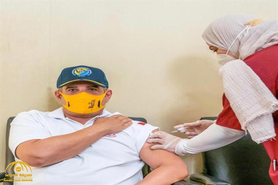 شاهد.. ولي عهد البحرين يتطوع في التجارب السريرية للقاح كورونا - صورة