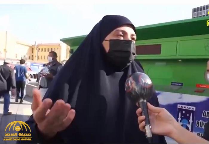 بالفيديو.. سيدة تركية غاضبة : "نموت من الجوع ولا نملك المال"