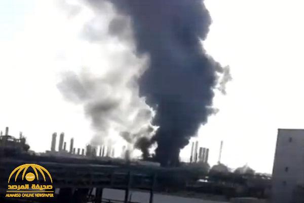 بالفيديو .. انفجار هائل وحريق في محطة لإنتاج البتروكيميائيات جنوبي إيران