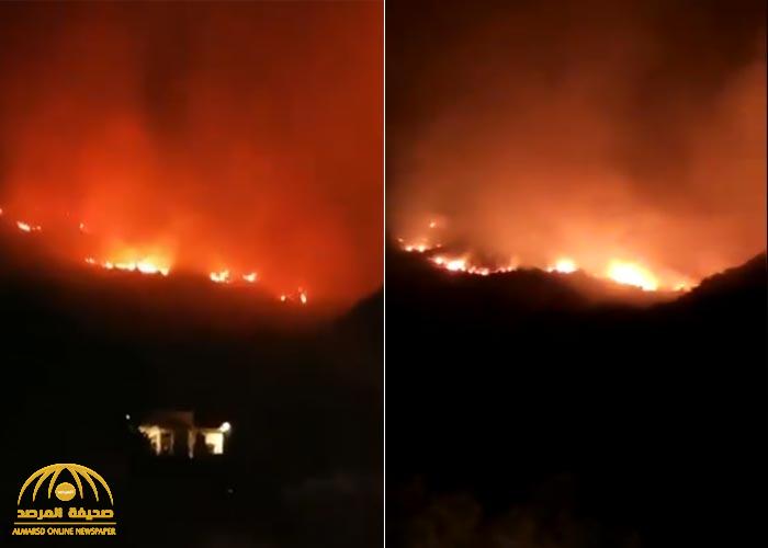شاهد: اندلاع حريق ضخم  في جبل "غلامة" شمال محافظة تنومة