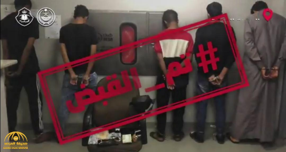 بالفيديو: الأمن العام يقبض على عدد من الأشخاص بمختلف مناطق المملكة.. ويكشف عن جرائمهم وجنسياتهم!