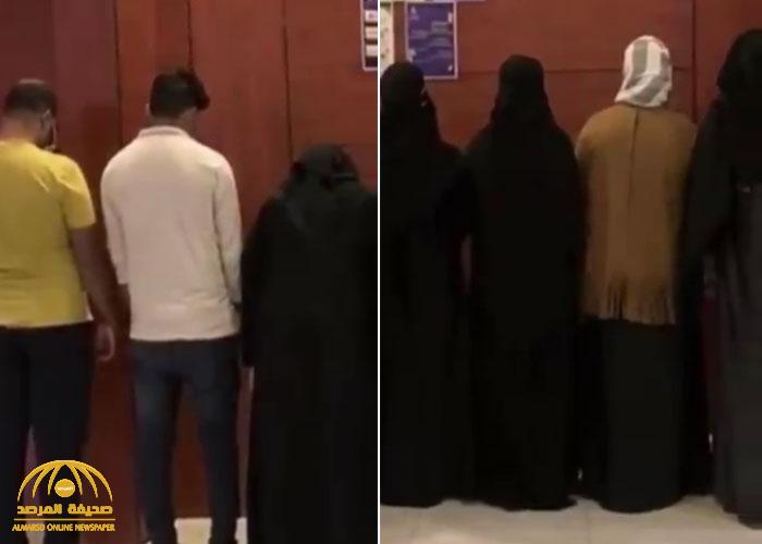 نساء يترددن على "شقة مشبوهة" في الرياض.. وبعد مداهمتها كانت المفاجأة (فيديو)