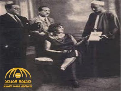 سياسي مصري تناول الشمبانيا في حذائها"... أسرار مجلس الوزراء في منزل "فنانة شهيرة "