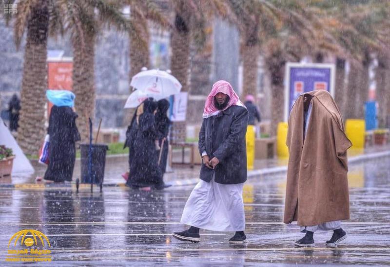 الأرصاد : هطول أمطار رعدية على معظم مناطق المملكة بدءاً من هذا الموعد