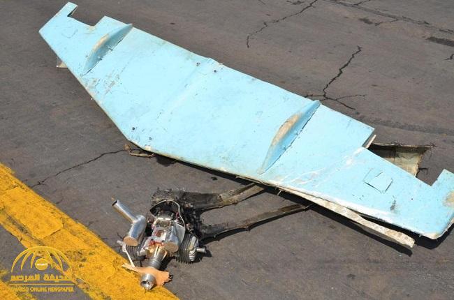 شاهد: "التحالف" يكشف عن نوع الطائرة المسيرة المستخدمة في استهداف "مطار أبها".. وينشر صور حطامها