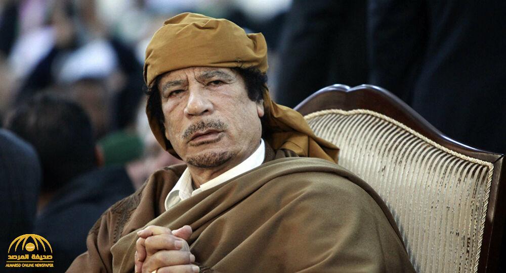 بعد إصابة سيارته بـ23 رصاصة.. المرافق الشخصي لـ"القذافي" يكشف كيف خرج من "طرابلس" والمكان الذي لجأ إليه- فيديو