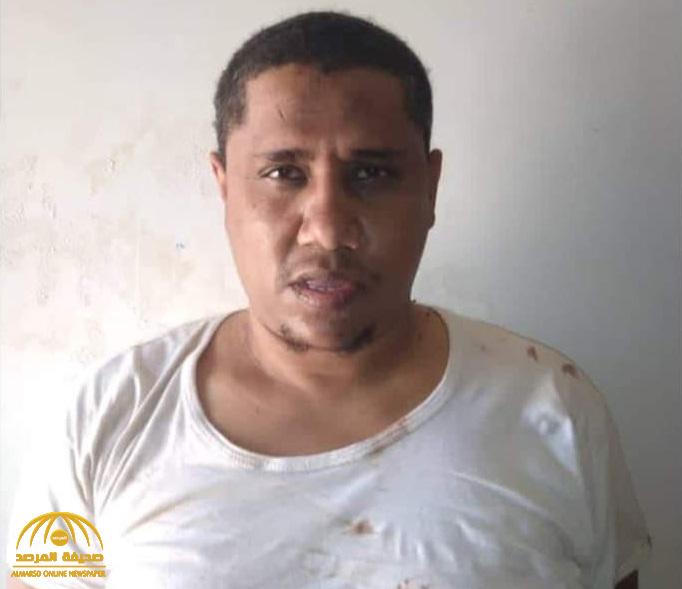 شاهد : أول صورة للإرهابي "قابوس بن طالب" بعد القبض عليه في عملية نوعية للتحالف بحضرموت