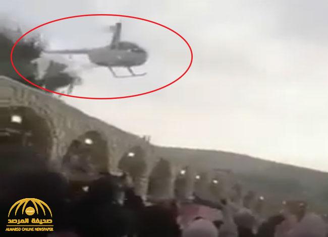 شاهد: عريس أردني يحضر بطائرة "هليكوبتر" إلى مكان حفل زفافه وحضور 300 شخصًا