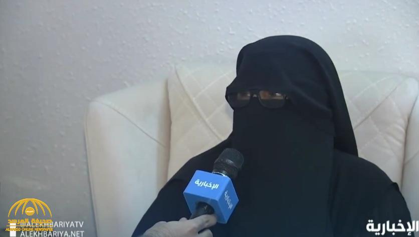 شاهد.. أول مواطنة تتلقى لقاح كورونا داخل منزلها في جدة