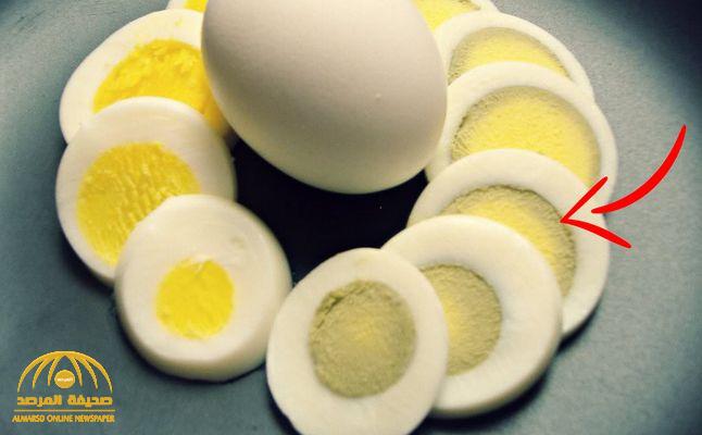 توضيح من “الغذاء والدواء” بشأن تكون مادة غريبة  عند سلق البيض لمدة 15 دقيقة