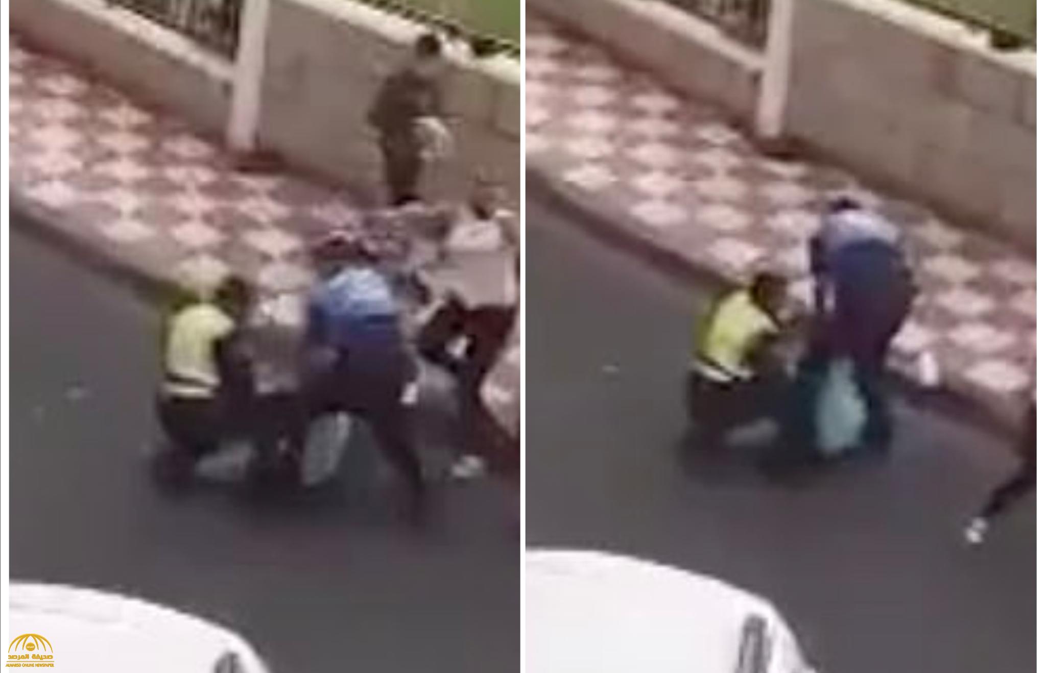 شاهد.. الشرطة الإسبانية تعتدي على امرأة وتسقطها أرضا أمام طفلتها