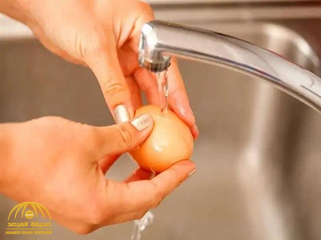 نصيحة : لهذا السبب لا تغسلوا البيض بعد شرائه