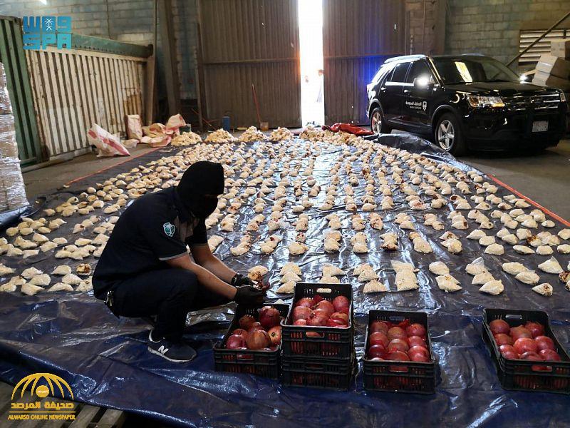 قادمة من لبنان .. شاهد: السعودية تحبط  شحنة جديدة لتهريب أكثر من 5 مليون حبة كبتاجون