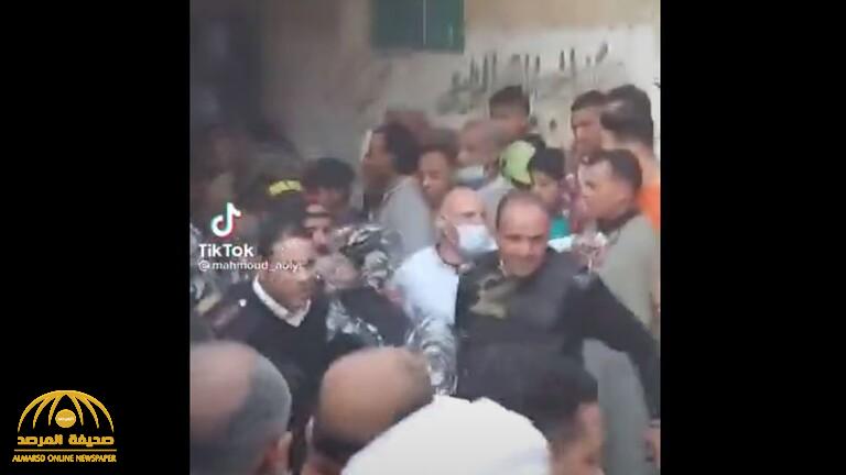 مصر.. شاهد: لحظة مقتل مدير قوات الأمن المركزي بمحافظة الفيوم