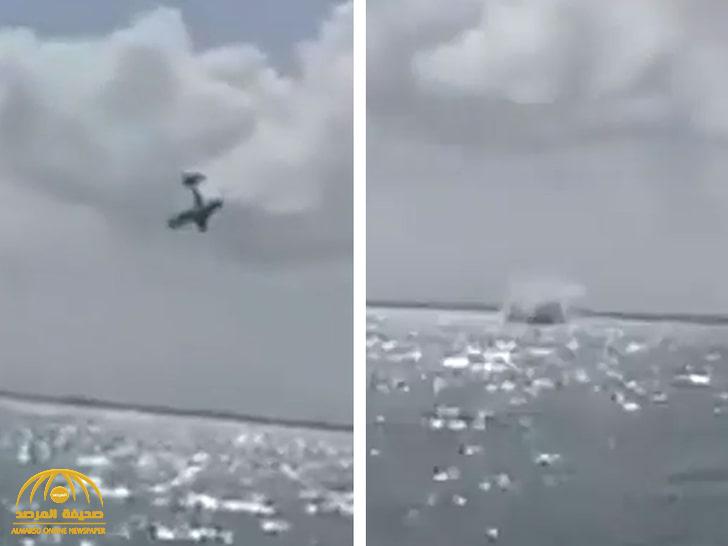 شاهد طائرة تستعرض بحركات "غريبة" في وسط البحر .. وفجأة تحدث المأساة - فيديو