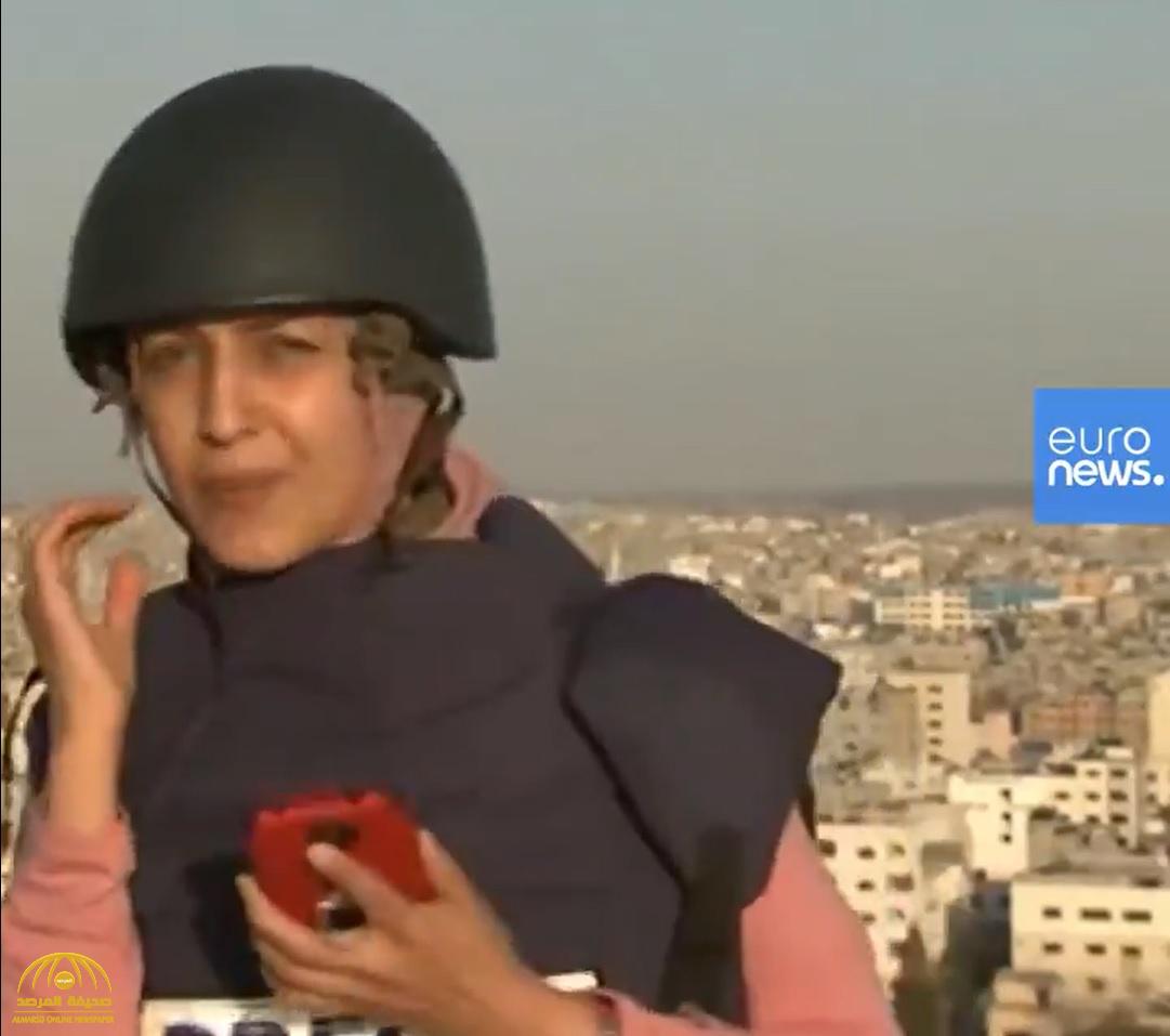 شاهد .. رعب مراسلة على الهواء لحظة استهداف برج بقذائف إسرائيلية في غزة