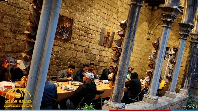 بالصور: كنيسة تفتح أبوابها للمسلمين لتناول الإفطار والصلاة خلال رمضان في برشلونة