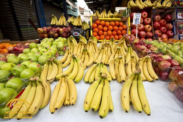 خبير تغذية يكشف عن بعض الأطعمة التي لا ينصح تناولها مع الموز