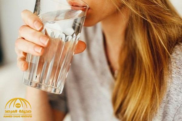 ماذا يحدث لجسمك عند شرب كوب من الماء الدافئ على الريق يوميا؟