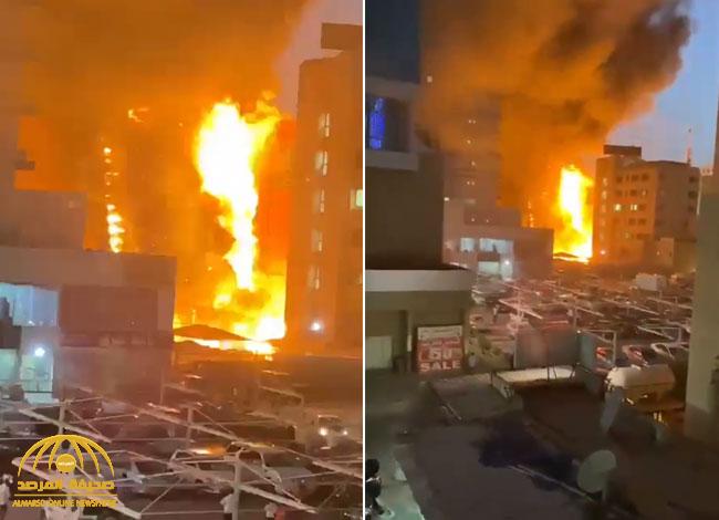 شاهد: حريق ضخم يلتهم مبنى بمنطقة حولي بالكويت