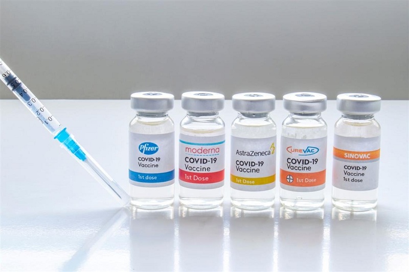 طريقة سهلة للراغبين  في اختيار نوعية اللقاح  قبل تلقيه في مركز التطعيم