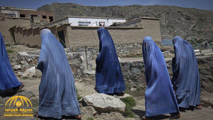حركة طالبان تفرض قيود صارمة على النساء في المناطق المسيطرة عليها وتعيدهن إلى عصور  الظلام