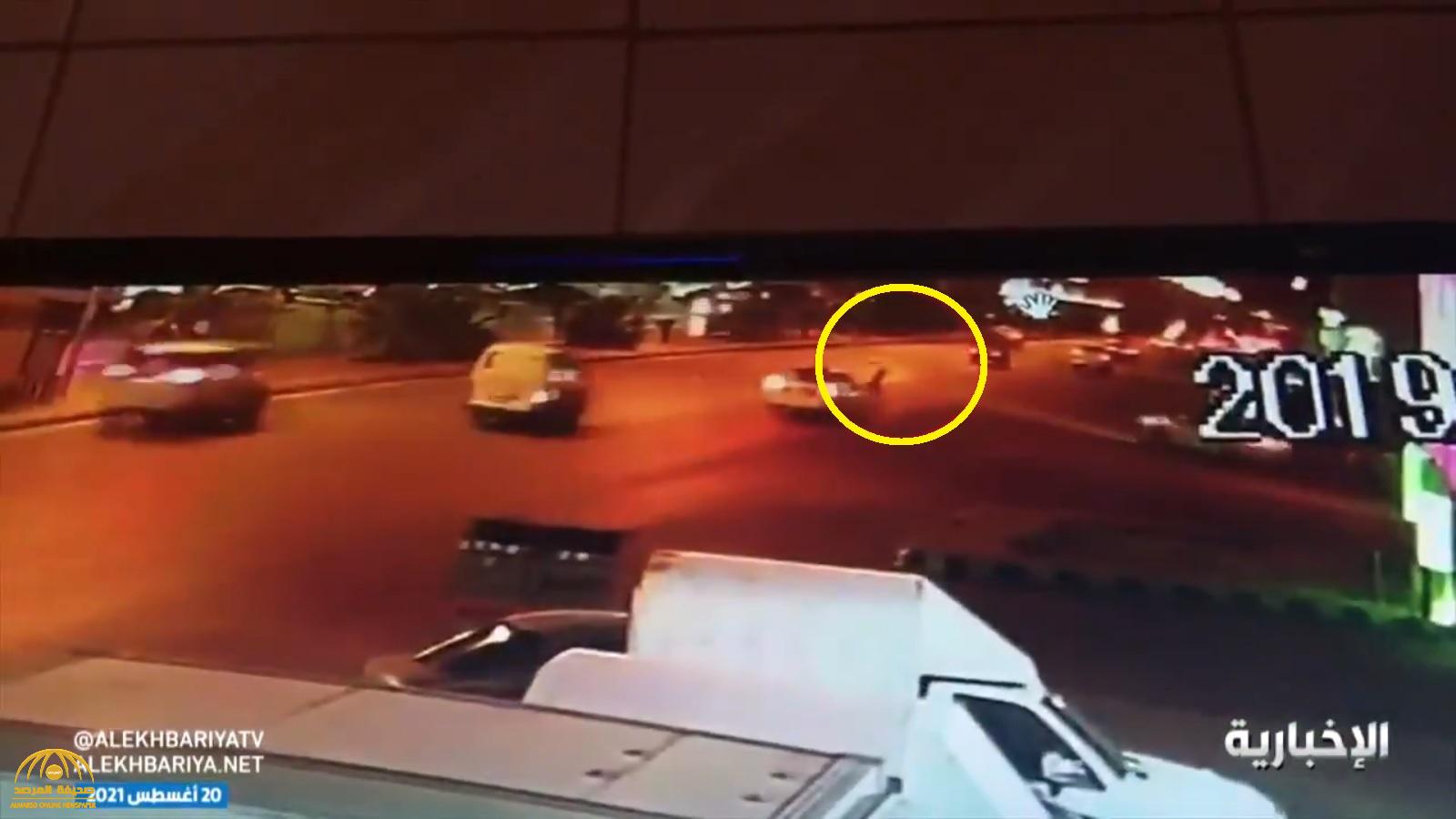 شاهد: "شارع الموت" في الرياض.. حادث دهس يومياً وتجمهرات لممارسة التفحيط دون توفر سبل سلامة للمشاة