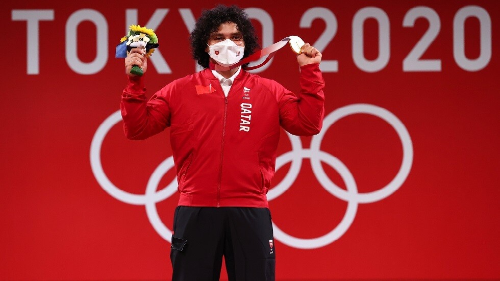 والد الأولمبي "حسونة" يكشف سبب لعب نجله باسم "قطر" بدلاً من "مصر"
