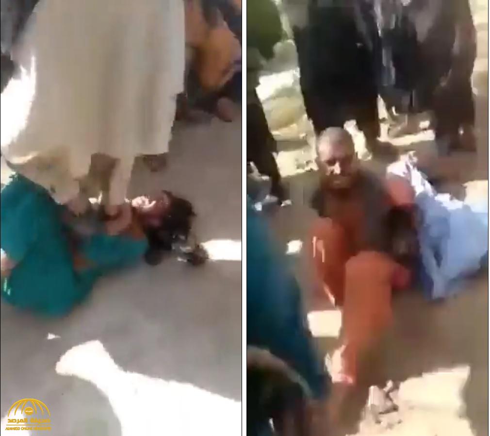 شاهد: لحظة تعذيب 3 شبان أفغانيين على يد عناصر طالبان .. "دهس بالأقدام وجلد وصفع على الوجه"