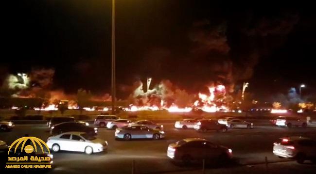 شاهد: حريق ضخم على طريق "مكة - جدة" بعد حادث تصادم شاحنة وقود و4 سيارات