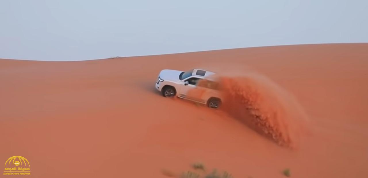 شاهد: أول تجربة حقيقية لسيارة "لاند كروزر" 2022 على الكثبان الرملية المتحركة في درجة حرارة 43