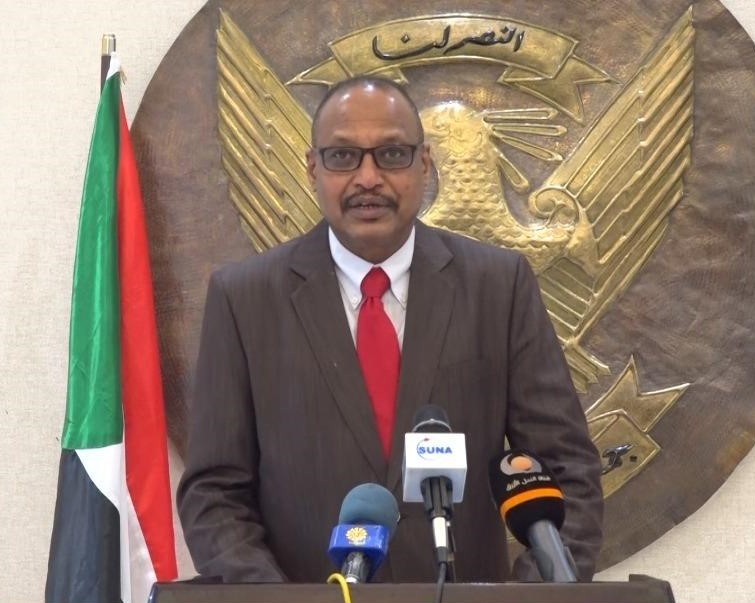 أول تعليق من مدير مكتب رئيس الحكومة السودانية "حمدوك" ..ويكشف سر الانقلاب العسكري  المفاجئ