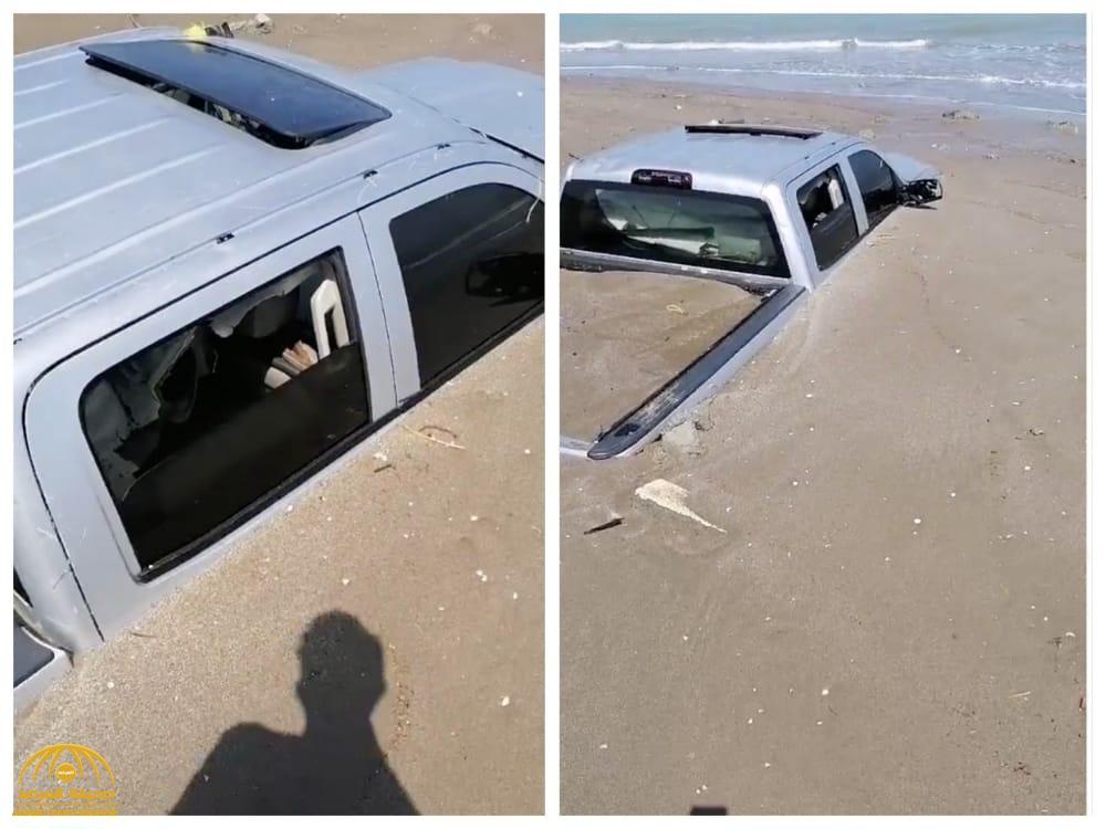 شاهد: ماذا فعل "إعصار شاهين"  بالمركبات على أحد شواطيء عمان