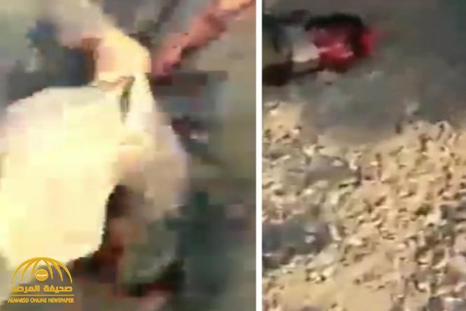 شاهد.. فيديو صادم لمقتل طفل يمني على يد مليشيا الحوثي الإرهابية في صنعاء