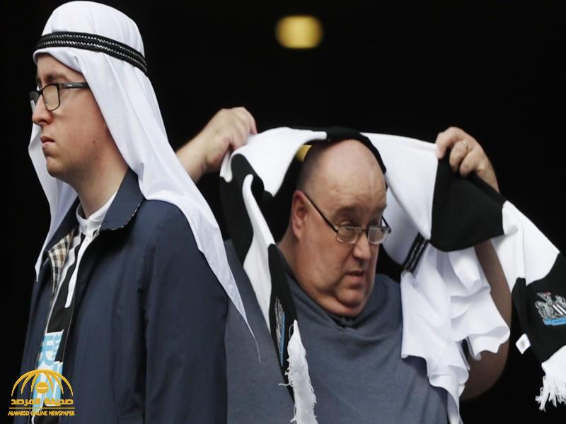 تحرك بشأن ارتداء مشجعي نيوكاسل مناشف الشاي بدلا من الشماغ السعودي أثناء المباريات