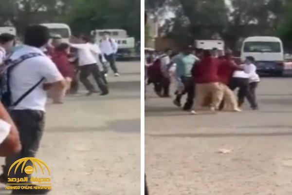 شاهد.. طالب يتعرض للطعن على يد زميله داخل إحدى المدارس في الكويت