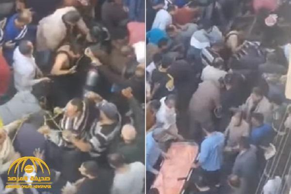 مصر.. شاهد: لحظة استخراج 3 أشخاص سقطوا في بالوعة صرف صحي