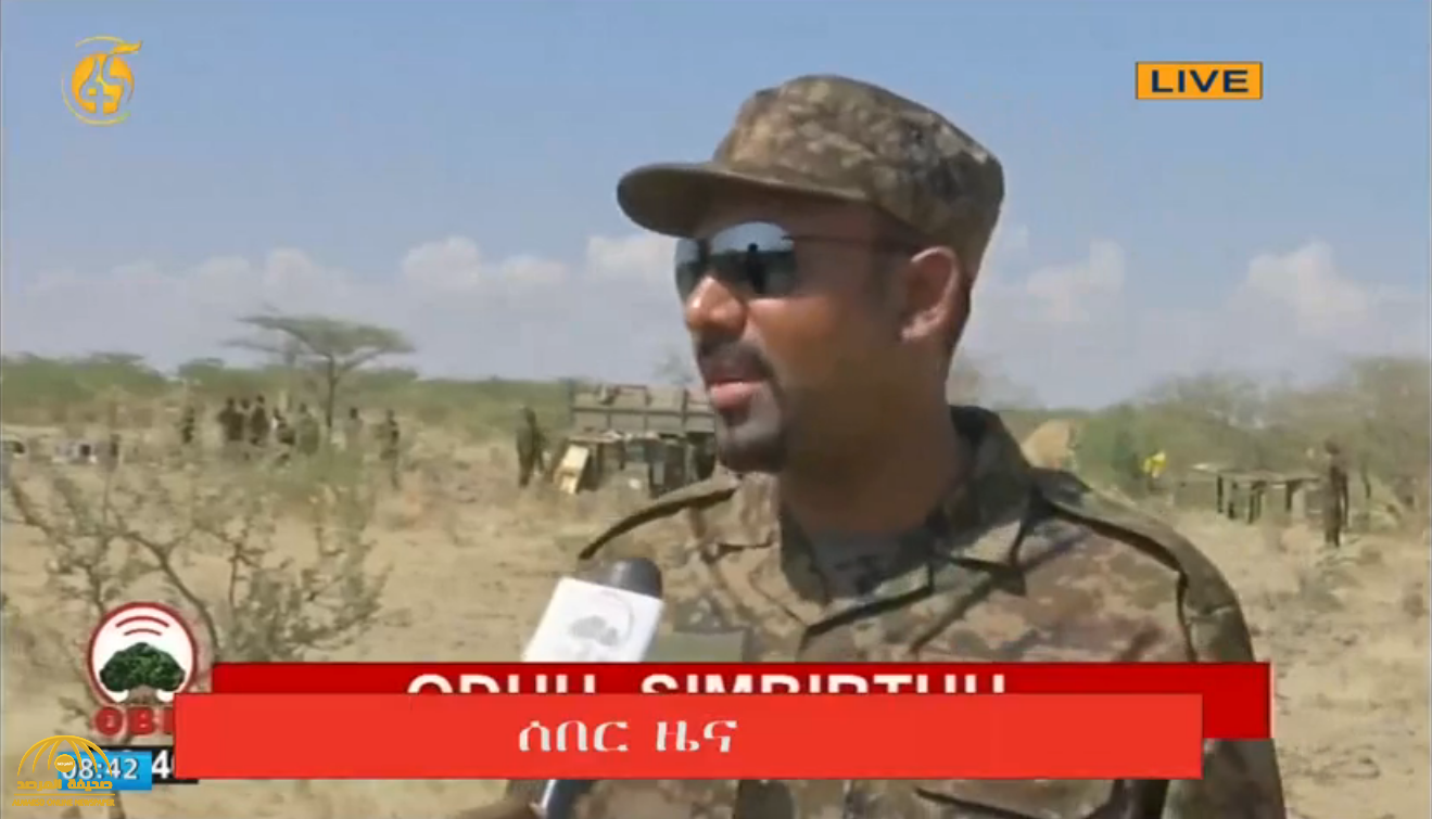 شاهد: أول ظهور لـرئيس وزراء إثيوبيا بالزي العسكري على جبهة القتال.. ويدلي بتصريحات جديدة