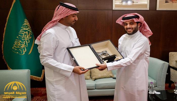 آل الشيخ ينشر فيديو أثناء استقباله السفير القطري لدى المملكة .. وهكذا علق