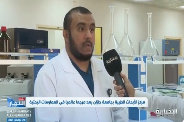 بالفيديو.. استشاري سعودي يكشف مفاجأة صادمة عن "مزيل العرق" وعلاقته بـ"سرطان الثدي"