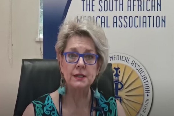 طبيبة من جنوب إفريقيا تكشف عن العارض الأول لإصابة الشخص بمتحور "أوميكرون"