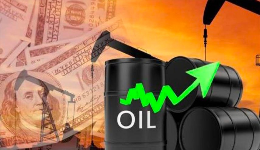 خبر سار للدول المصدرة .. أسعار النفط  تقفز إلى أعلى مستوى منذ شهرين