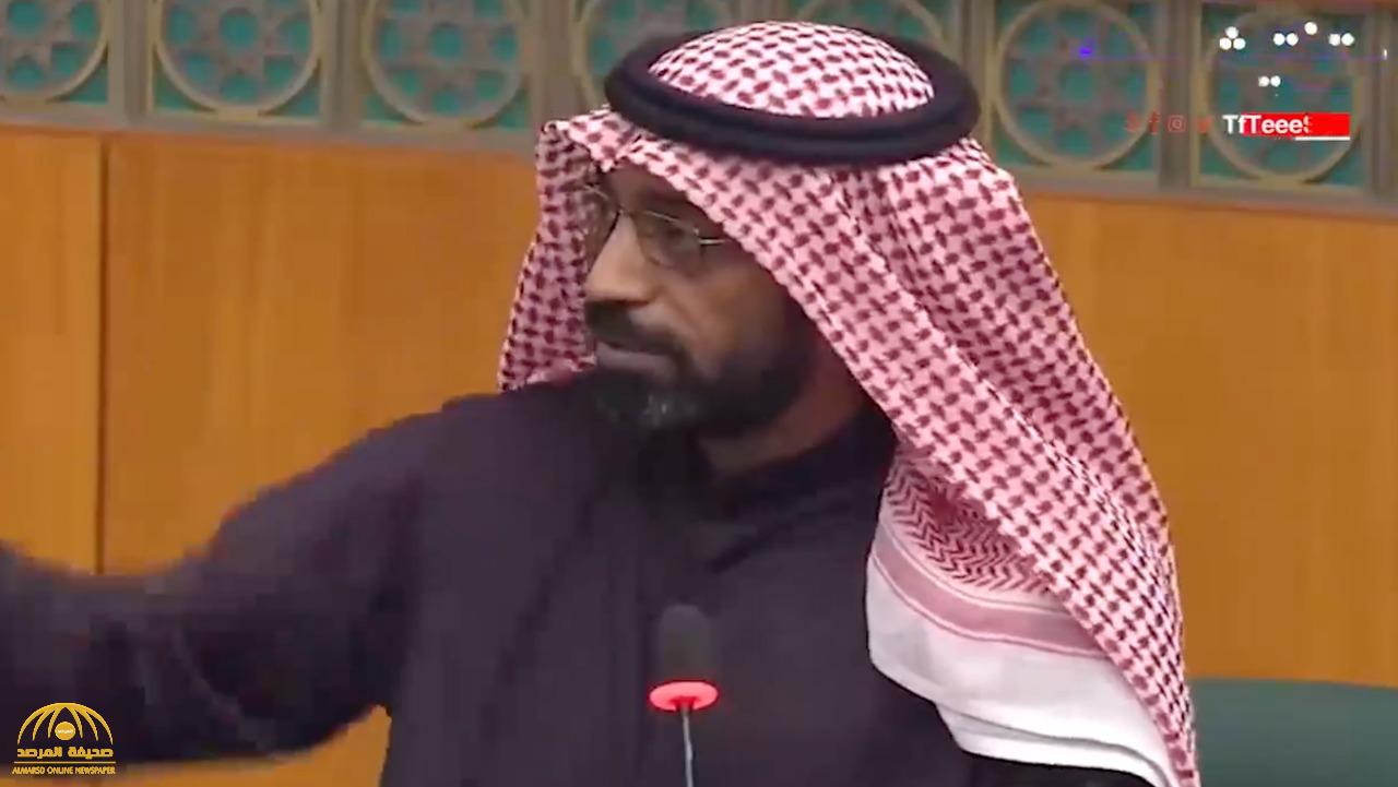 شاهد.. ملاسنة حادة داخل مجلس الأمة الكويتي بين النائبين "المونس والوسمي".. والأخير: "أنت نص نائب"