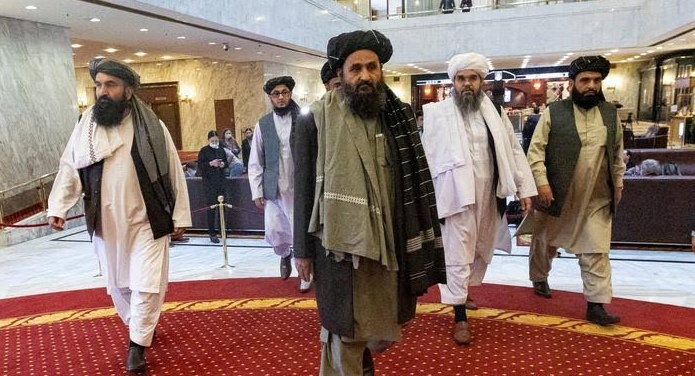 "طالبان" تفرض غرامة مالية على من لا يصلي جماعة في المسجد.. والكشف عن قيمتها!